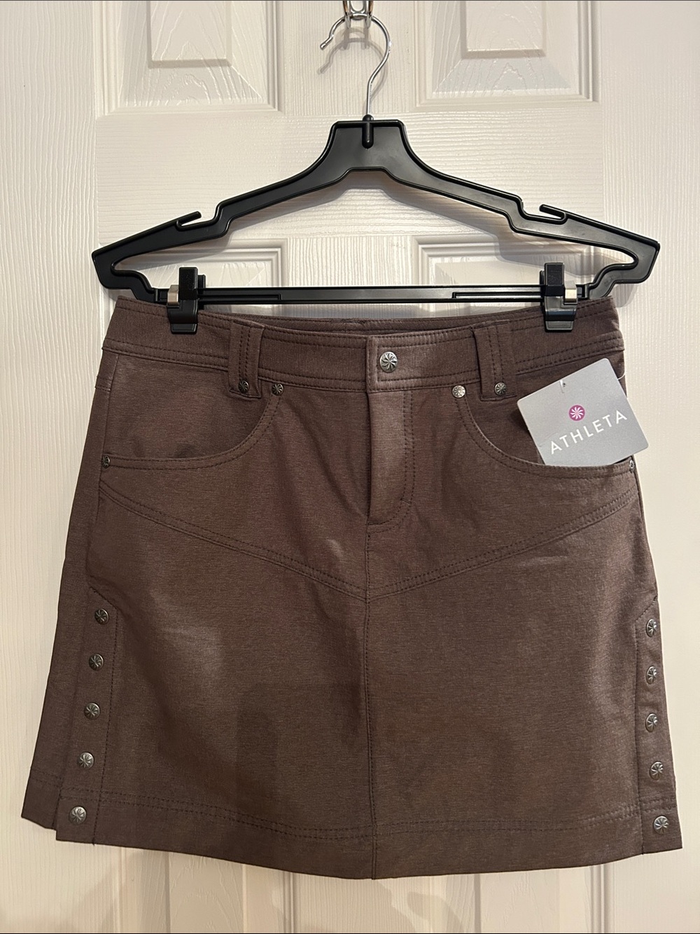 NWT Athleta Chocolate Brown Mini Skirt with Pockets